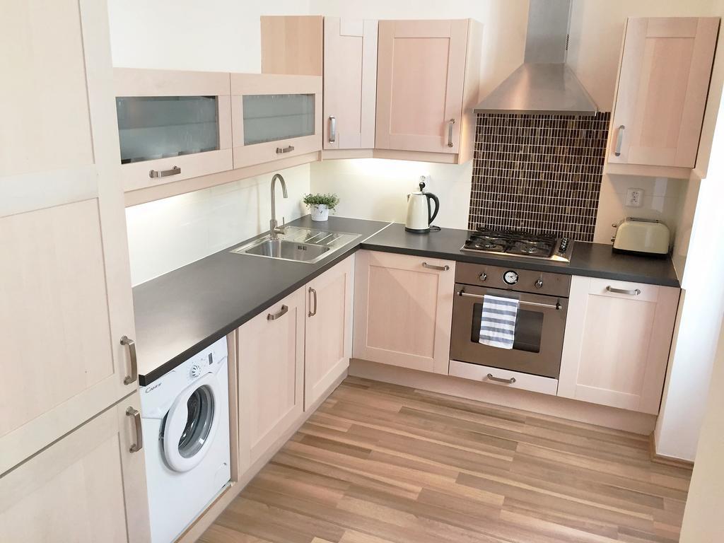 Janalex Wenceslas Square Apartment