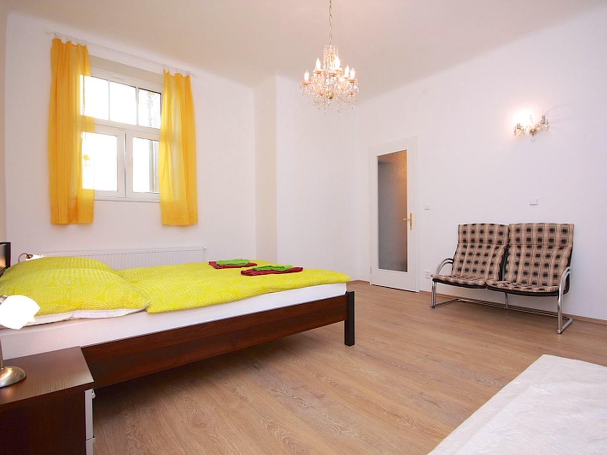 Janalex Wenceslas Square Apartment